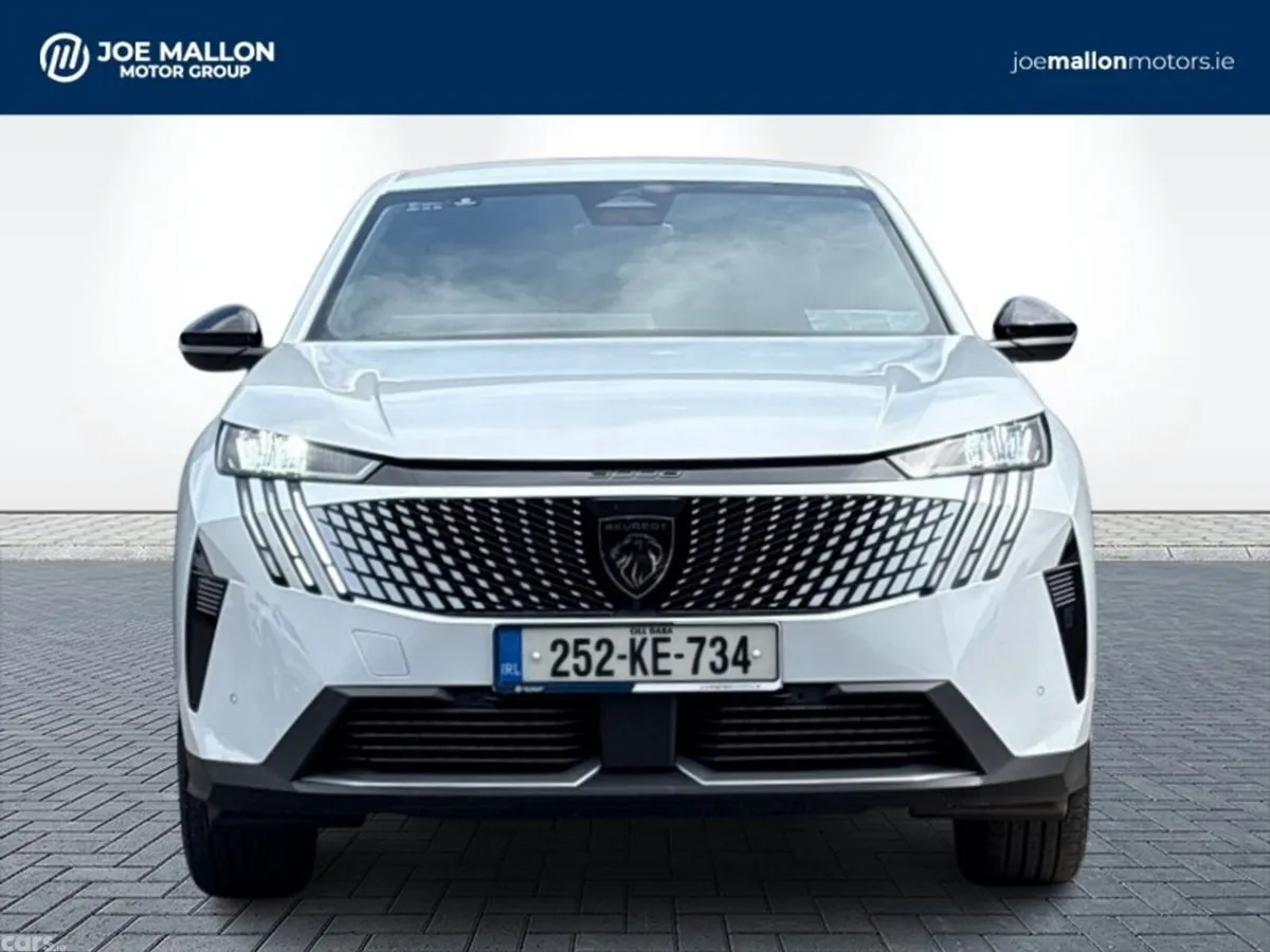 Peugeot 3008 MPV, Petrol, 2025, White