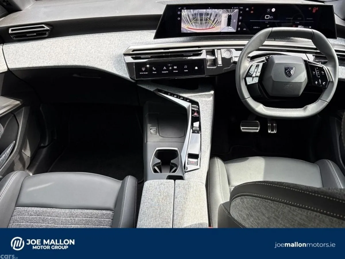 Peugeot 3008 MPV, Petrol, 2025, White