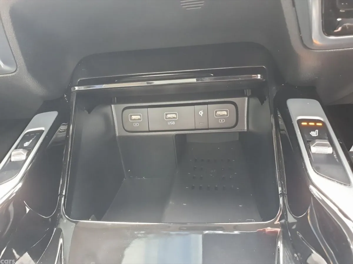 Kia Sorento SUV, Petrol Plug-in Hybrid, 2022, White