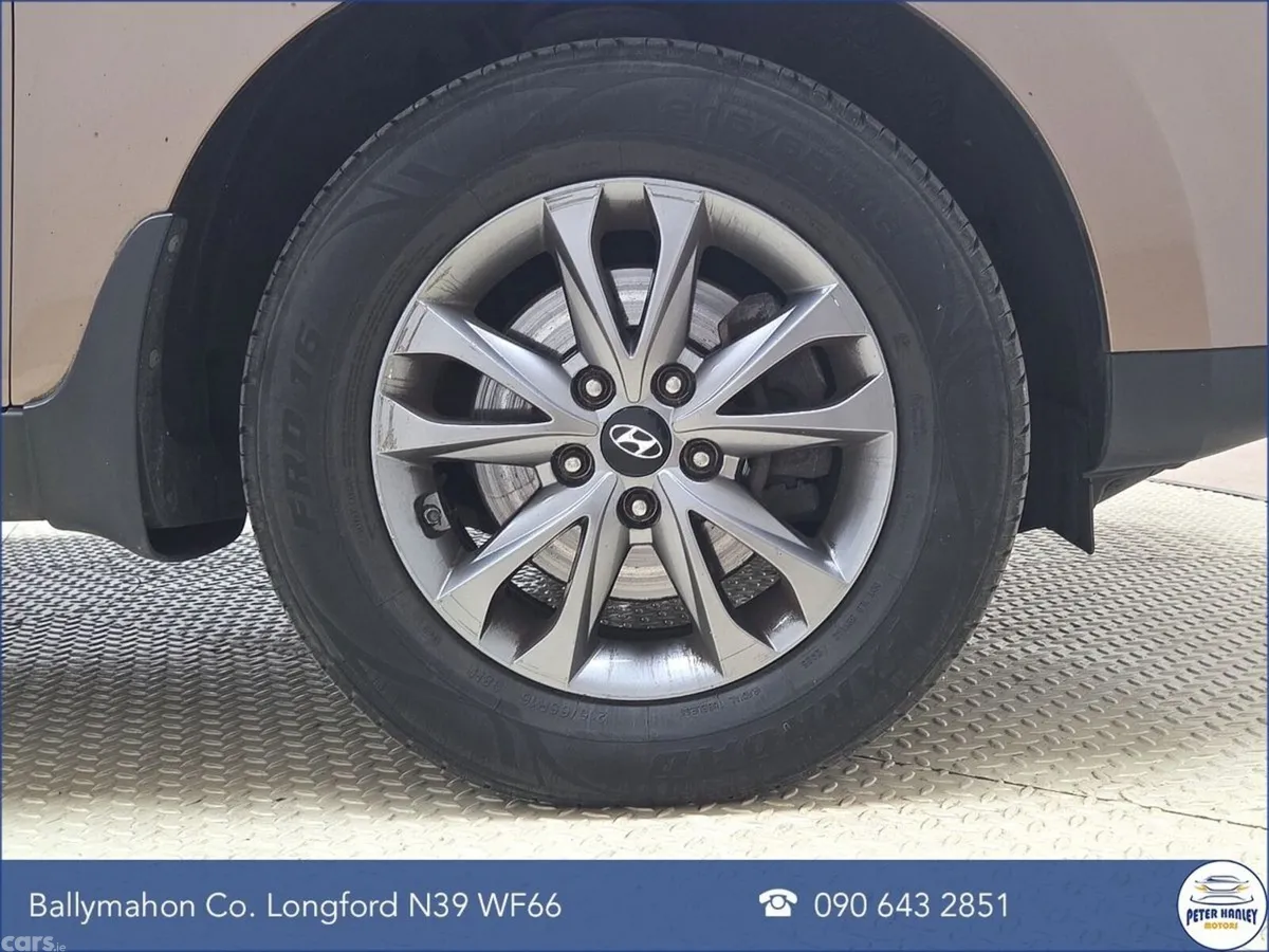 Hyundai ix35 SUV, Diesel, 2015, Gold