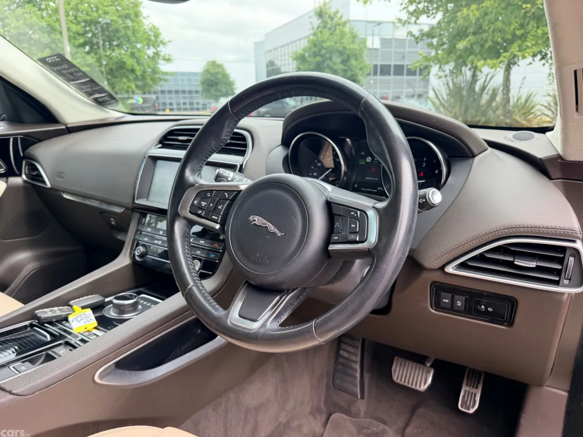 Jaguar F-Pace SUV, Diesel, 2019, Black