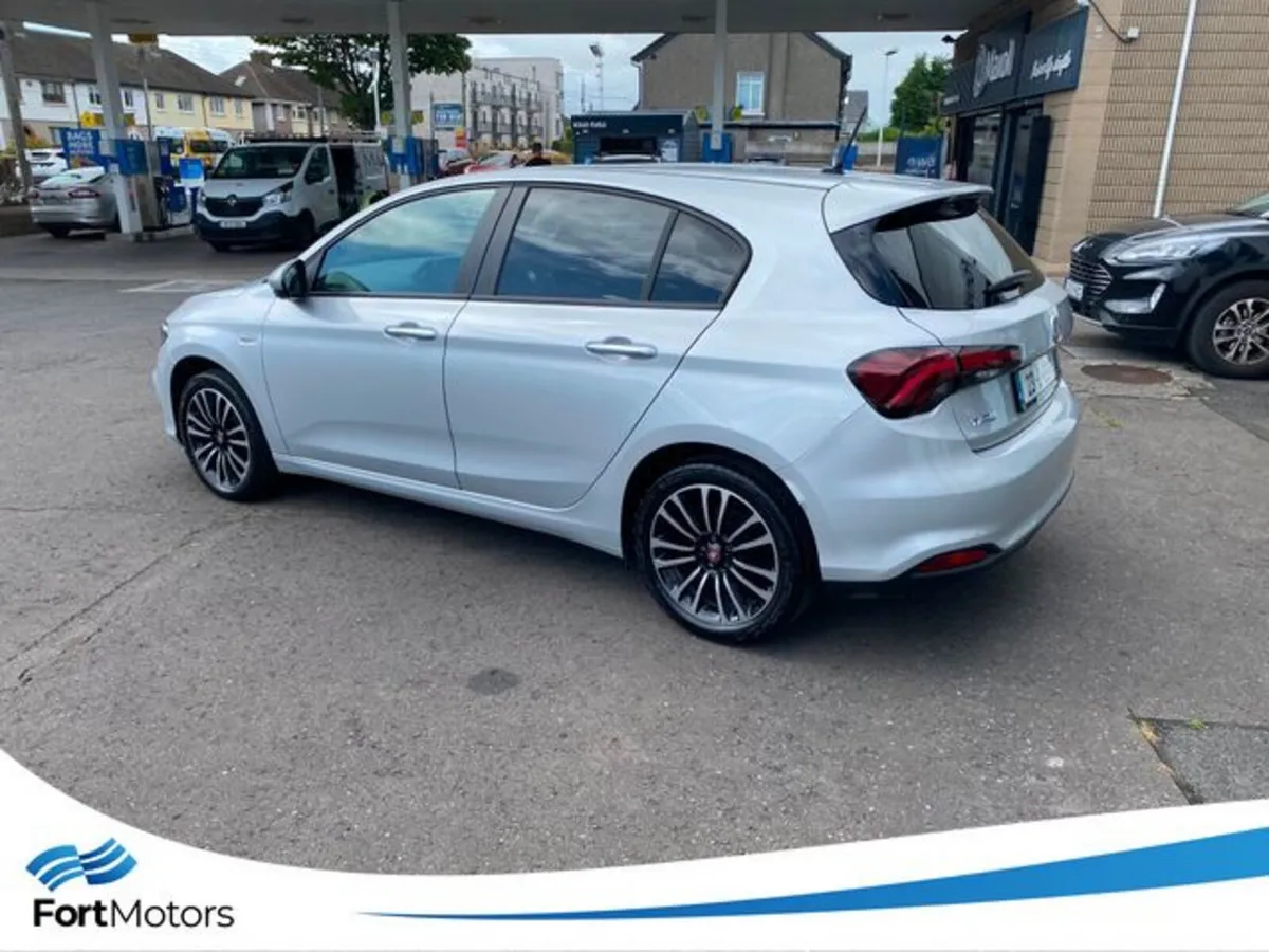 Fiat Tipo Hatchback, Petrol, 2023, Silver