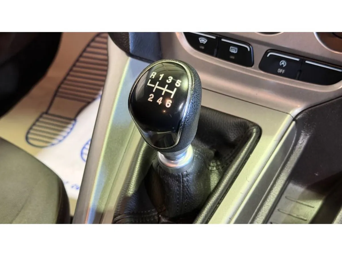 Ford Focus Hatchback, Diesel, 2014, Brown
