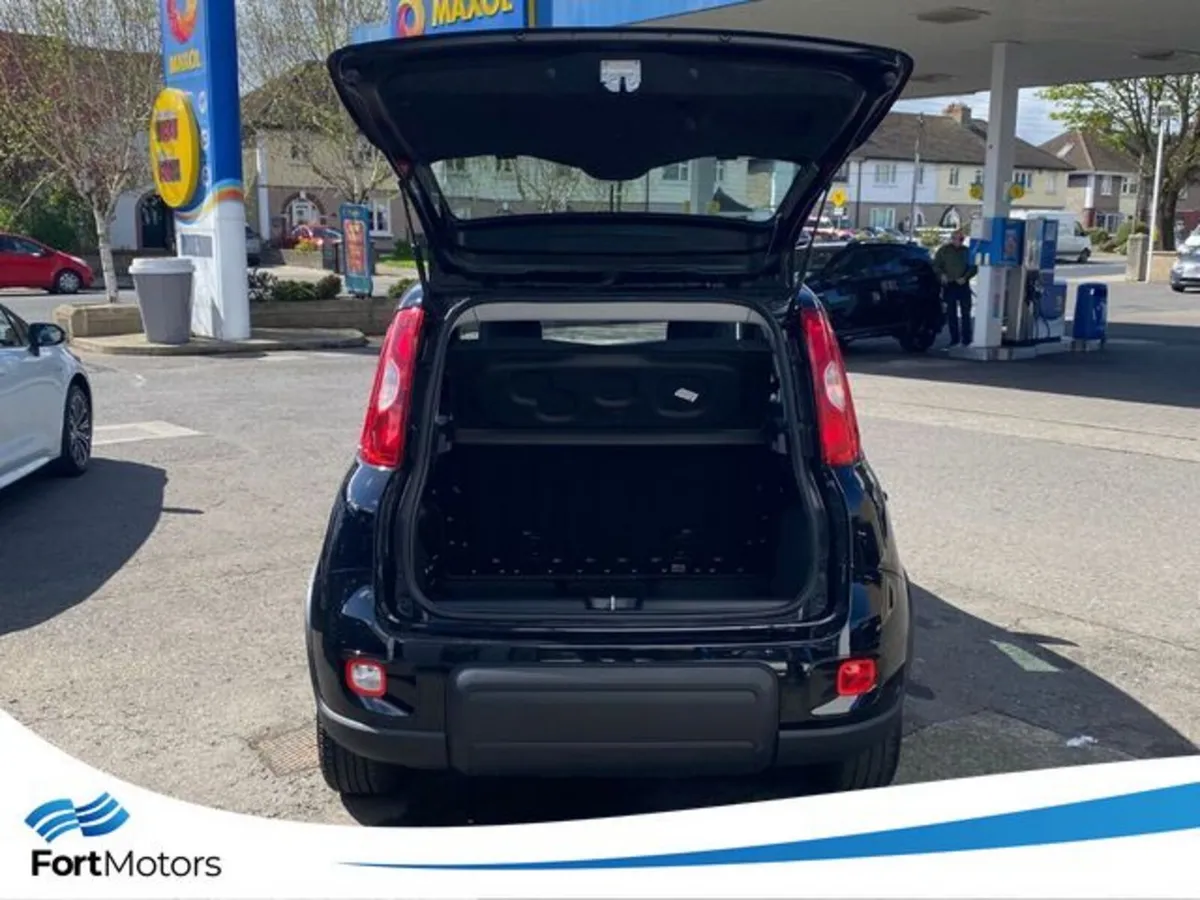 Fiat Panda Hatchback, Petrol, 2023, Black