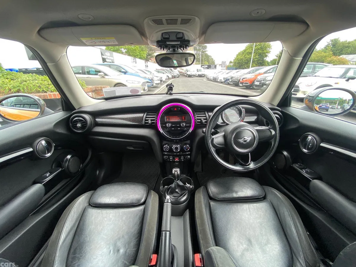 Mini Cooper Hatchback, Diesel, 2017, Orange