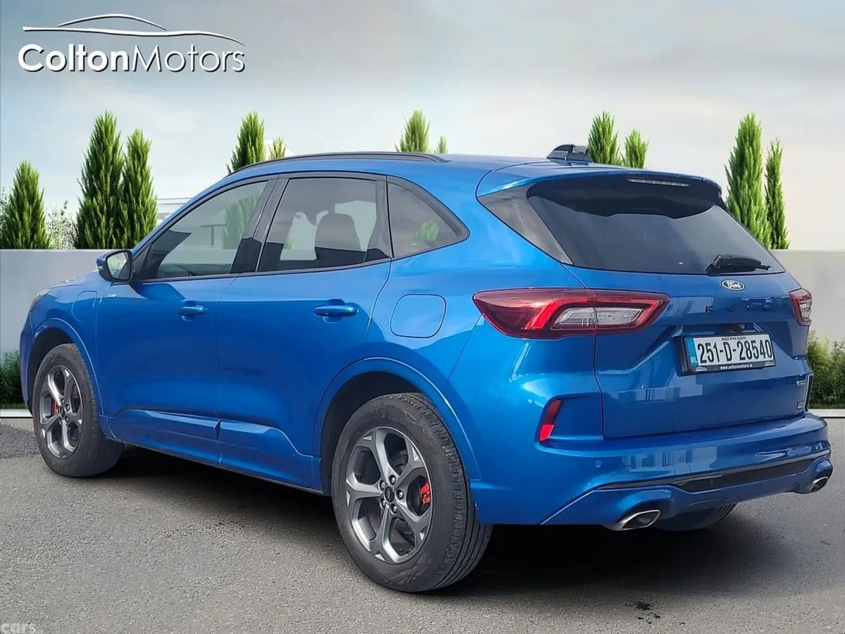 Ford Kuga SUV, Petrol Plug-in Hybrid, 2025, Blue