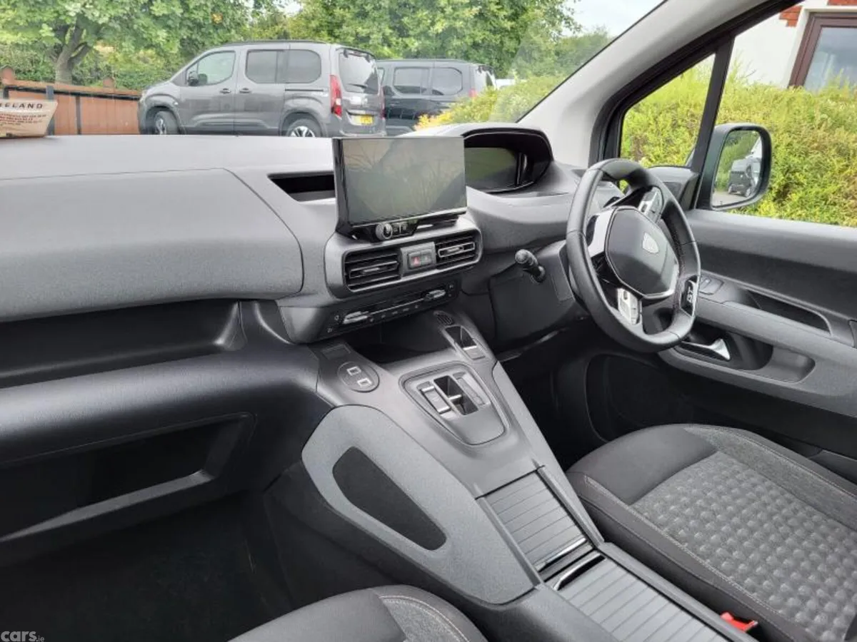 Peugeot Rifter MPV, Diesel, 2024, Blue