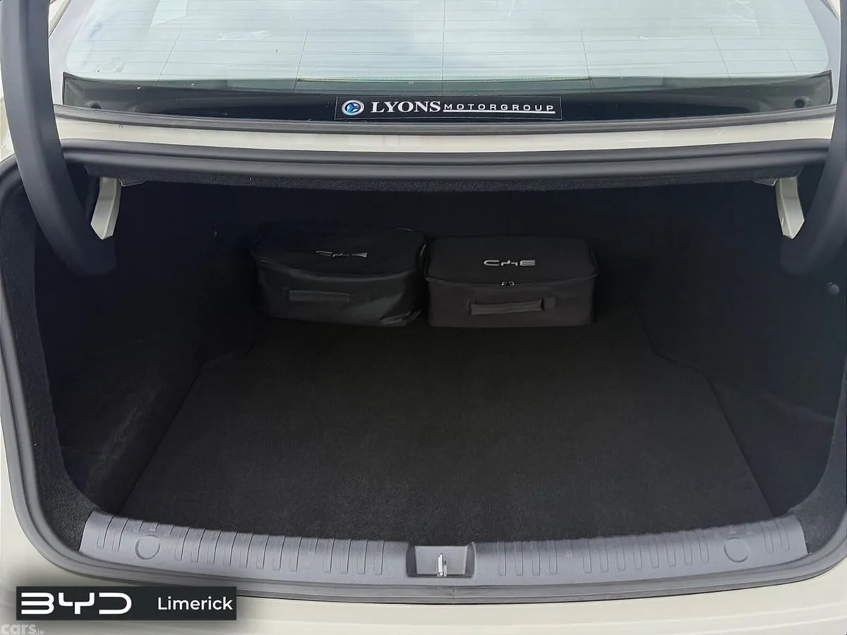BYD Seal 6 Saloon, Petrol Plug-in Hybrid, 2026, Beige