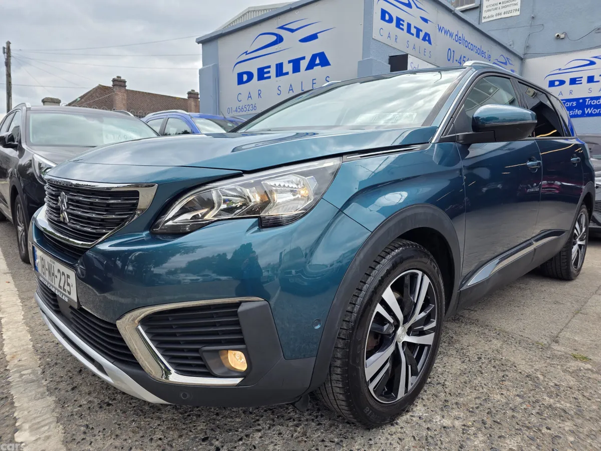 Peugeot 5008 MPV, Petrol, 2018, Green