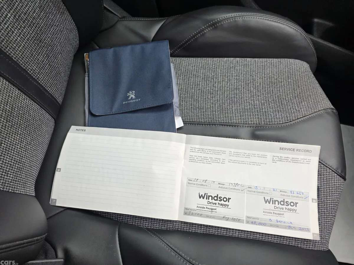 Peugeot 5008 MPV, Petrol, 2018, Green