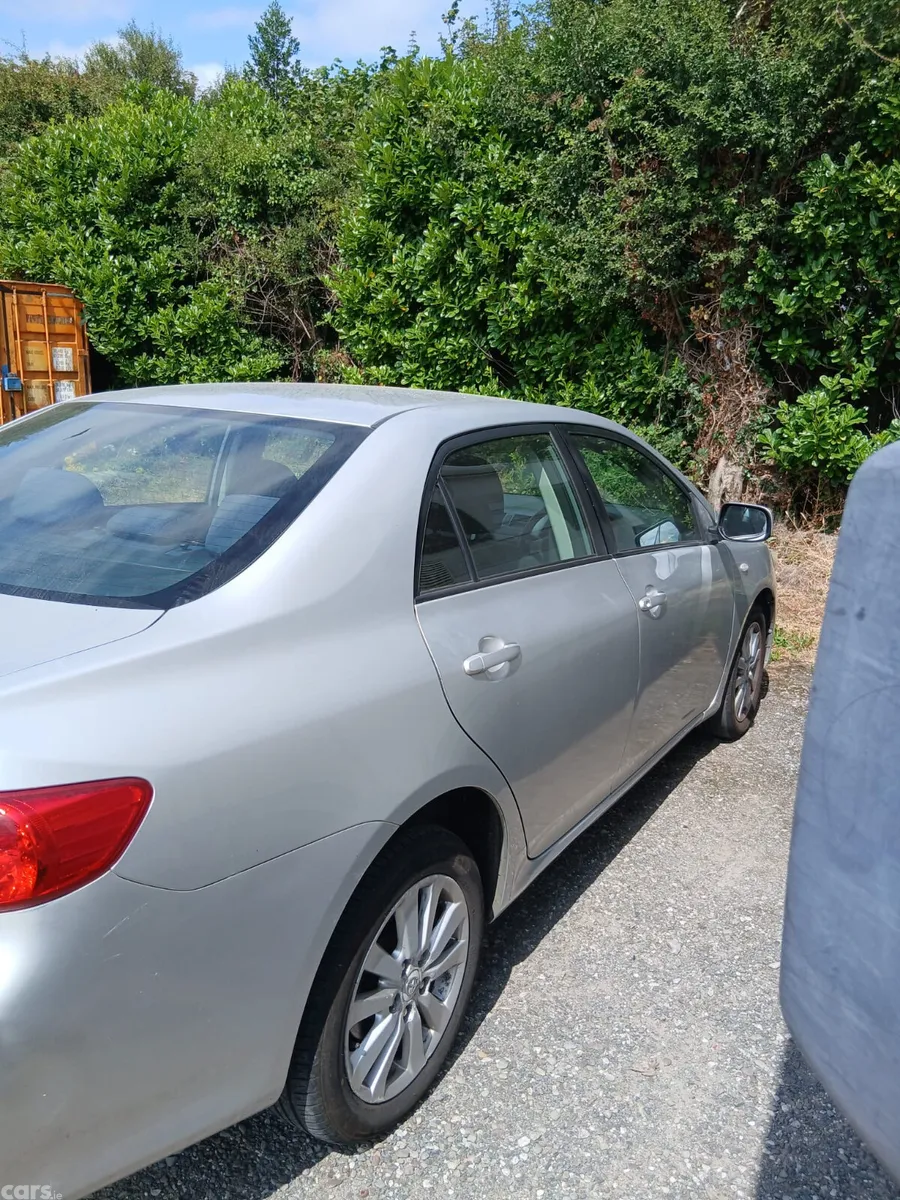 Toyota Corolla Saloon, Petrol, 2008, Silver