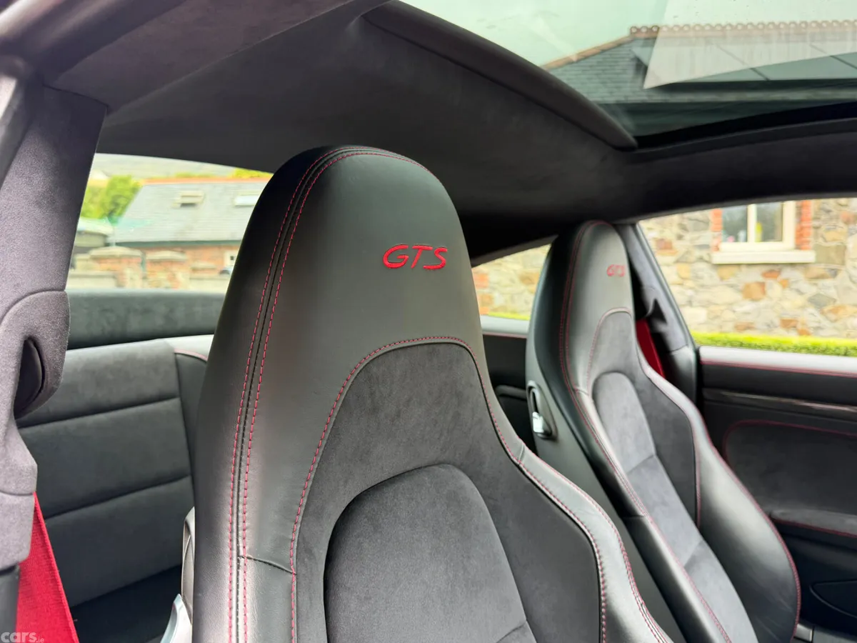 Porsche 911 Coupe, Petrol, 2017, Red
