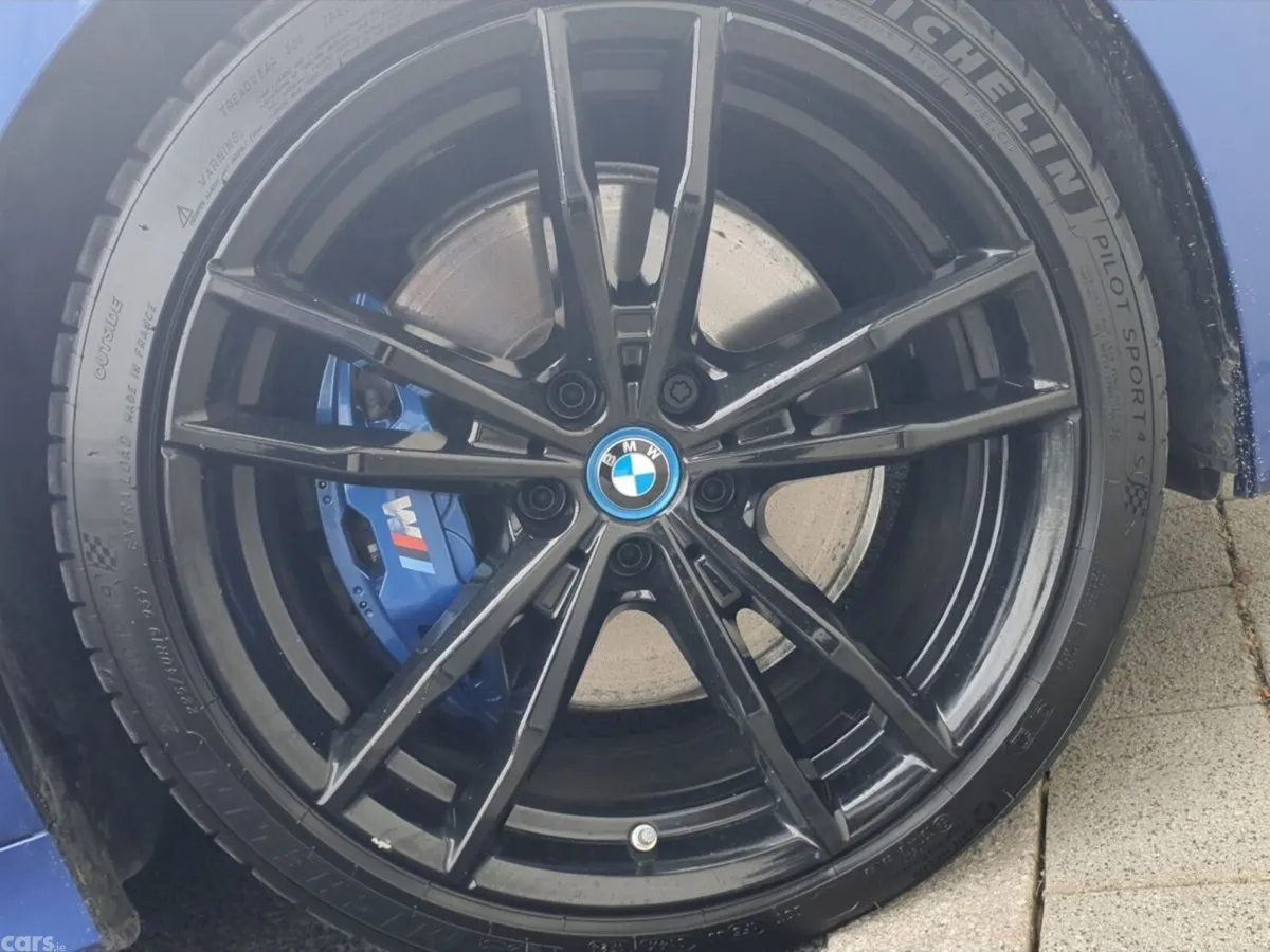 BMW 3-Series Estate, Petrol Plug-in Hybrid, 2021, Blue