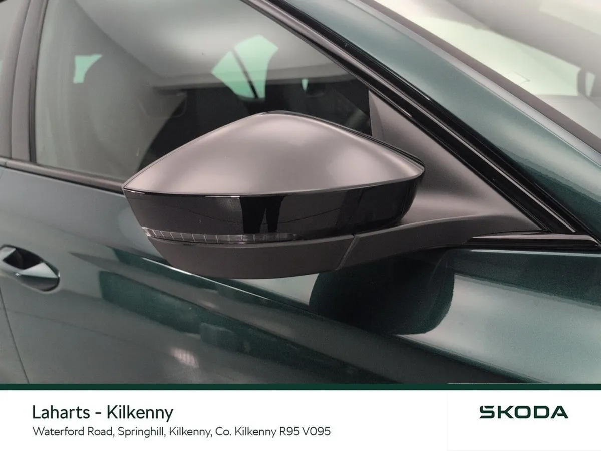 Skoda Octavia Saloon, Diesel, 2026, Green