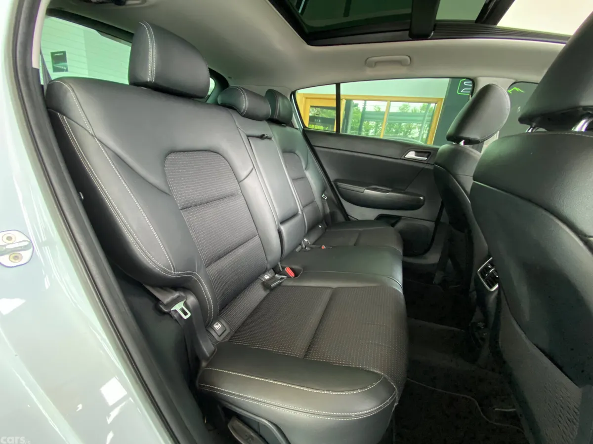 Kia Sportage SUV, Diesel, 2016, White