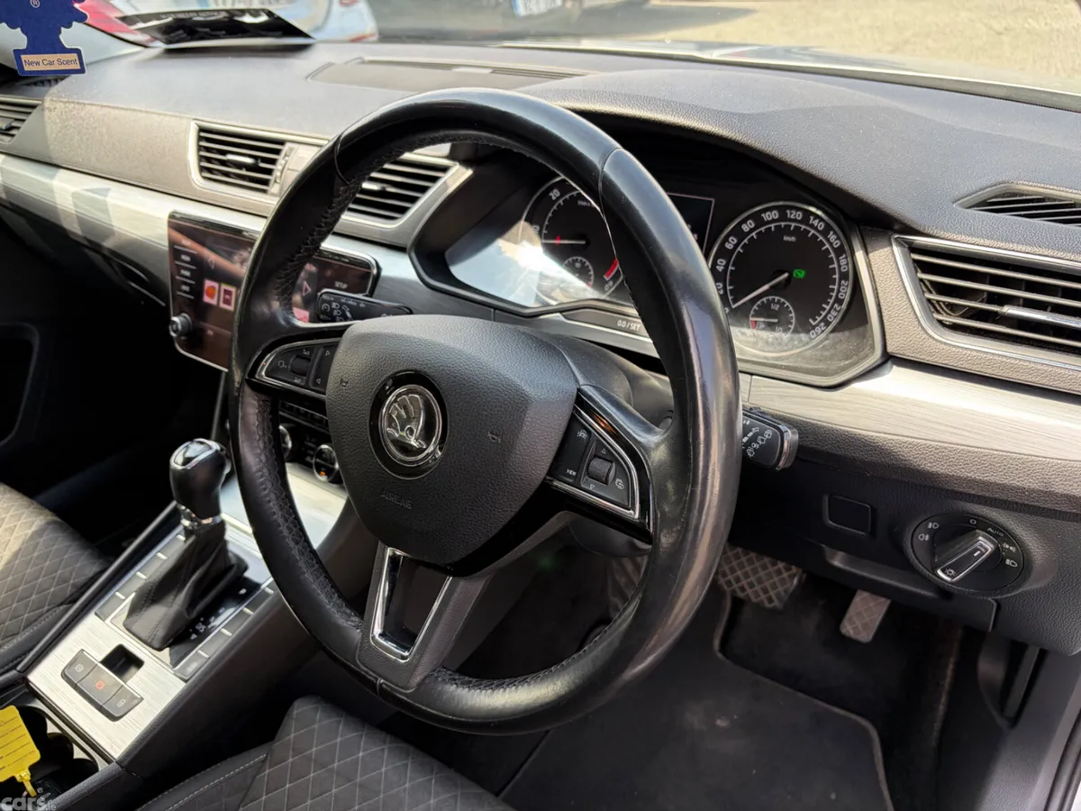 Skoda Superb Saloon, Diesel, 2021, Grey