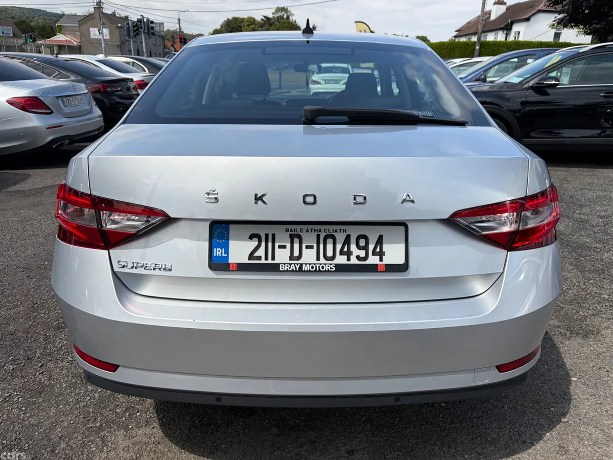 Skoda Superb Saloon, Diesel, 2021, Grey
