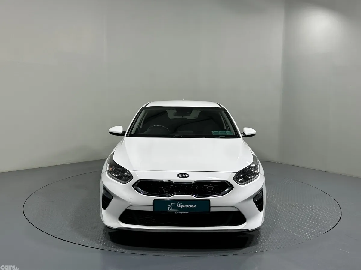 Kia Ceed Hatchback, Diesel, 2019, White