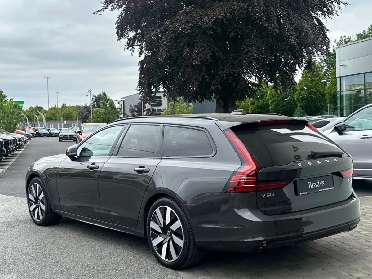 Volvo V90 Estate, Petrol Plug-in Hybrid, 2026, Grey