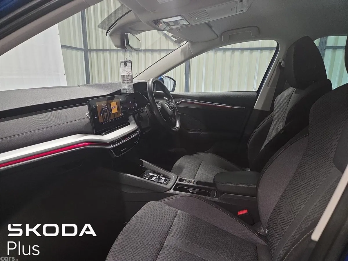 Skoda Octavia Estate, Diesel, 2023, Blue
