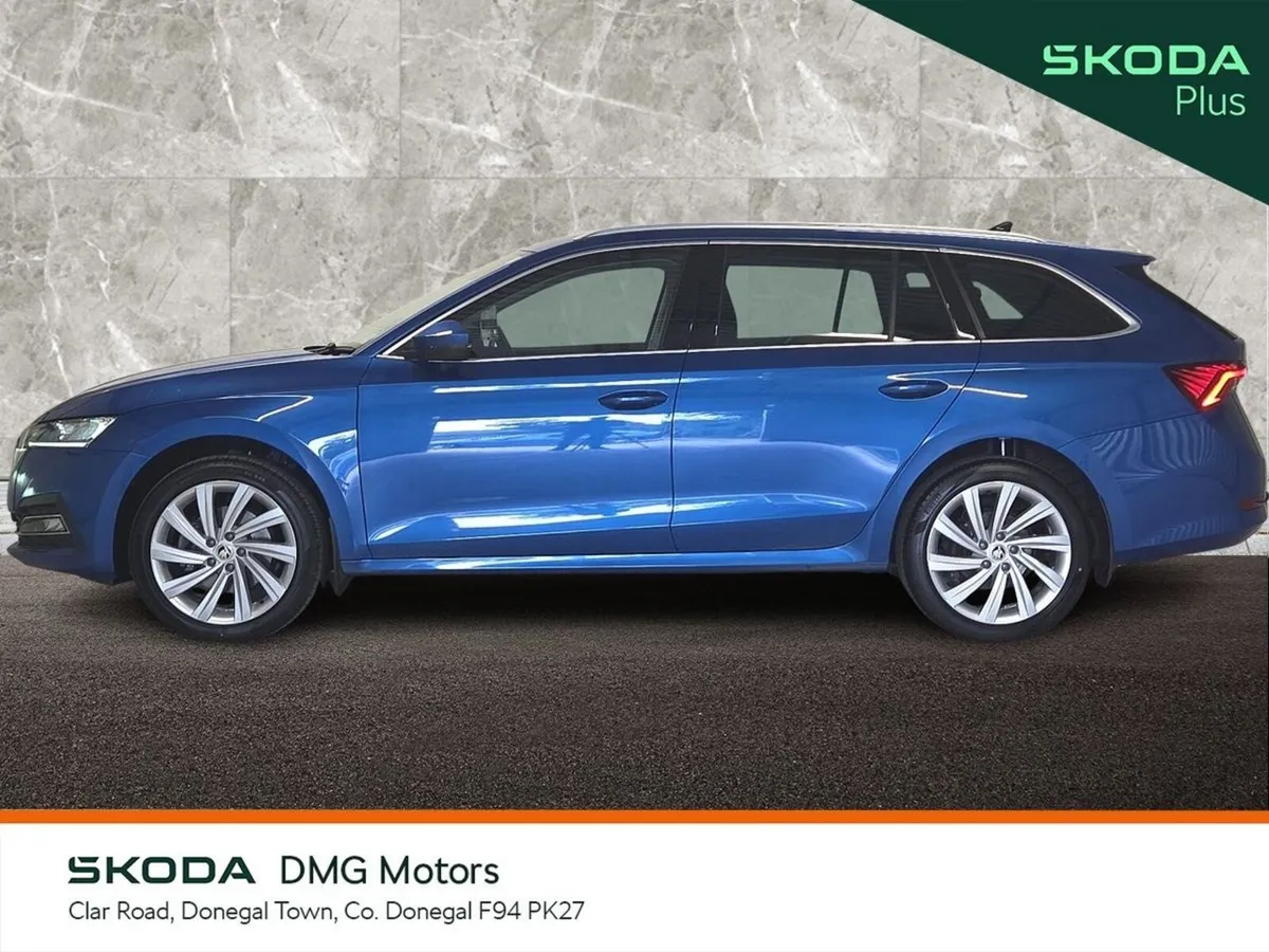 Skoda Octavia Estate, Diesel, 2023, Blue