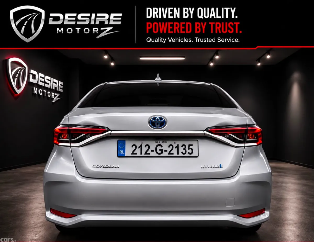 Toyota Corolla Saloon, Petrol Hybrid, 2021, Grey
