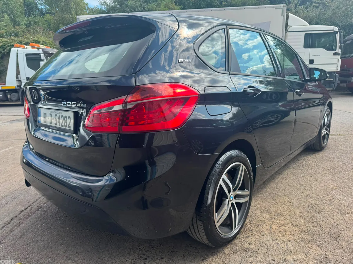 BMW 2-Series Hatchback, Petrol Plug-in Hybrid, 2018, Black