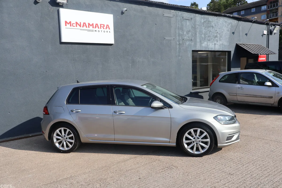 Volkswagen Golf Estate, Petrol, 2018, Grey