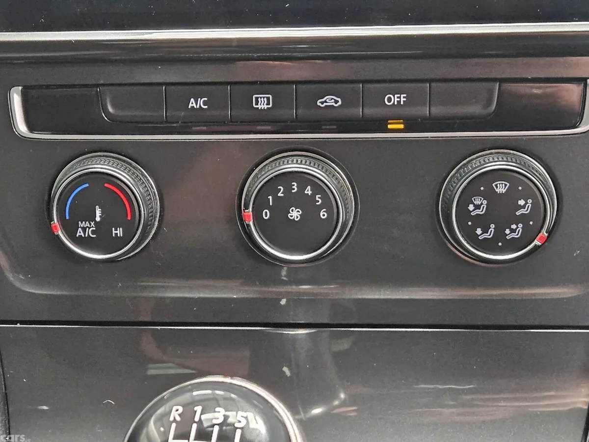 Volkswagen Golf Hatchback, Diesel, 2019, Red