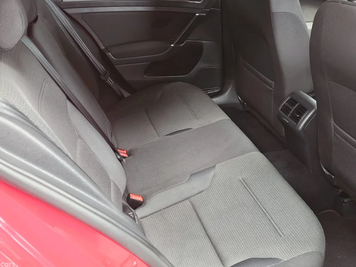Volkswagen Golf Hatchback, Diesel, 2019, Red