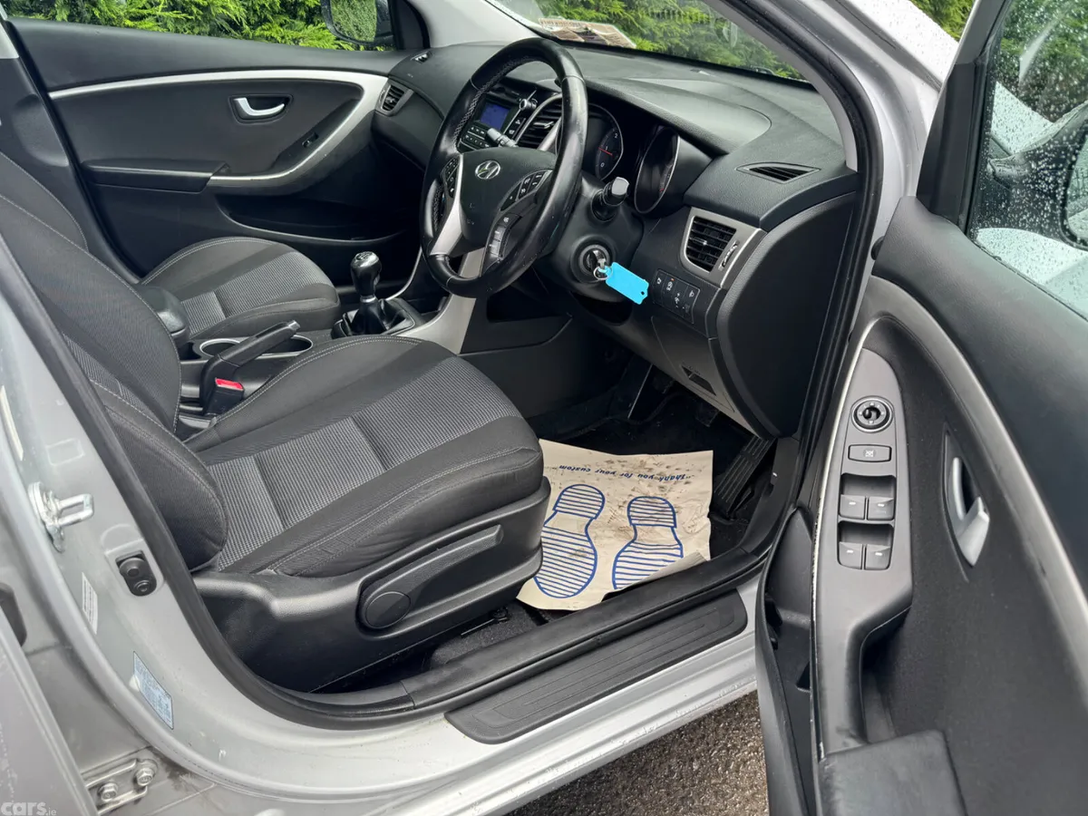 Hyundai i30 Hatchback, Diesel, 2015, Silver