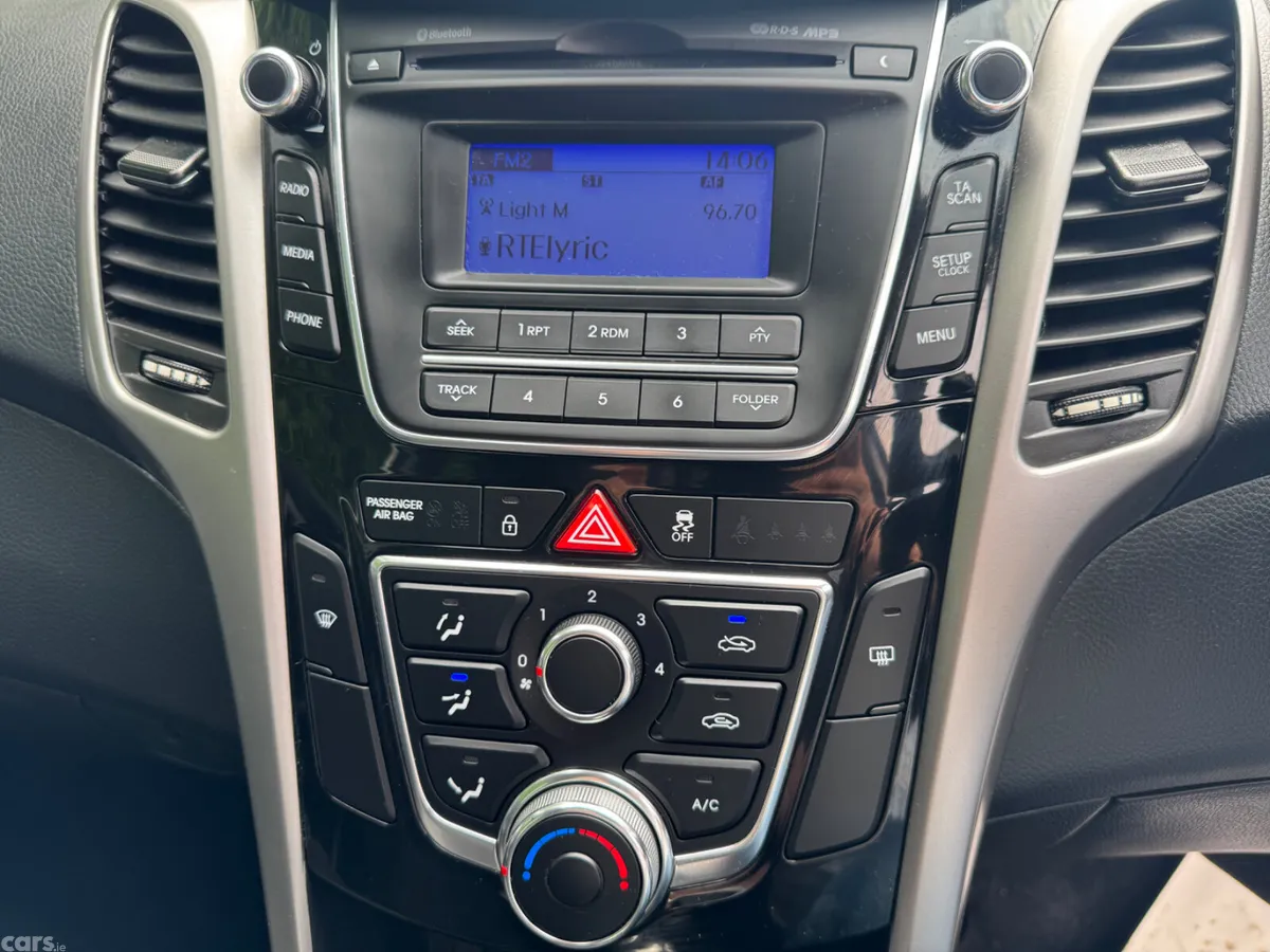Hyundai i30 Hatchback, Diesel, 2015, Silver
