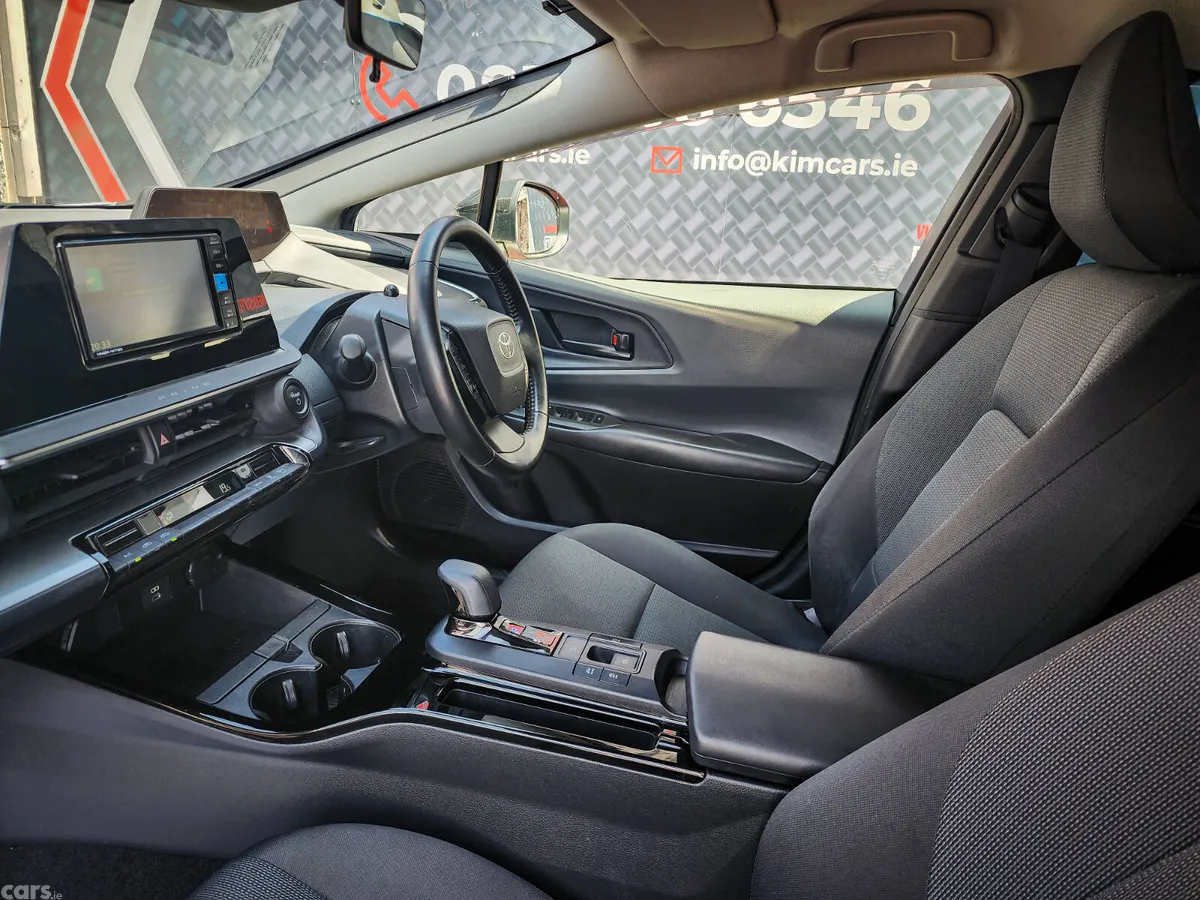 Toyota Prius Hatchback, Petrol Hybrid, 2023, White