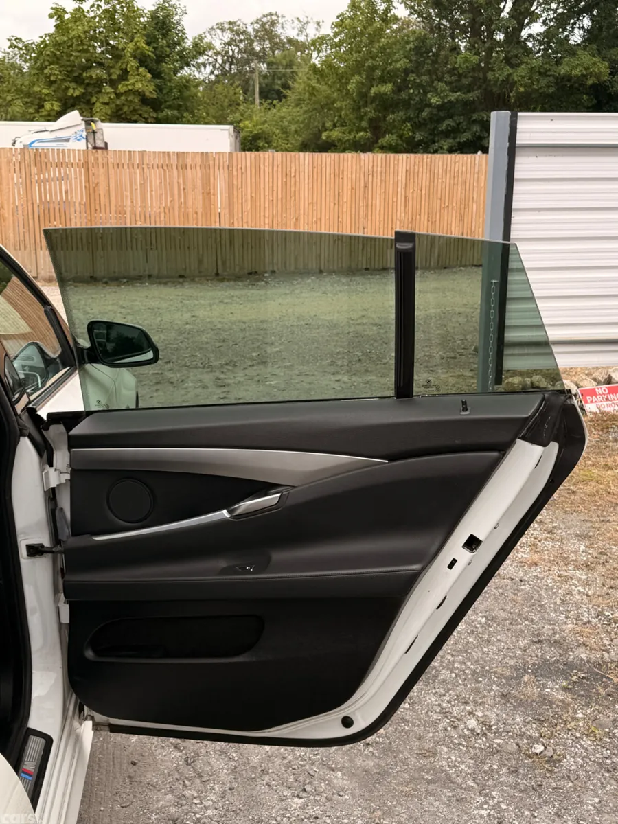 BMW 5-Series Hatchback, Diesel, 2014, White