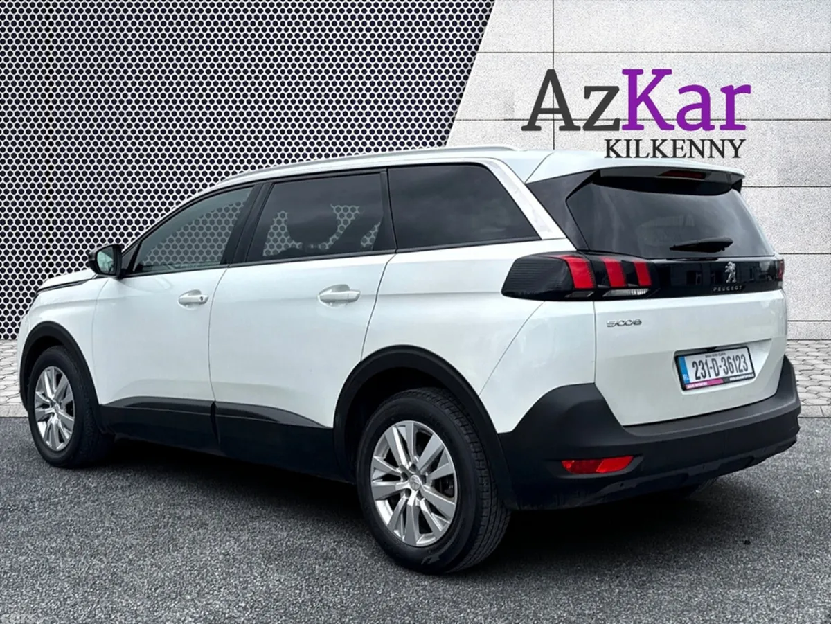 Peugeot 5008 MPV, Diesel, 2023, White