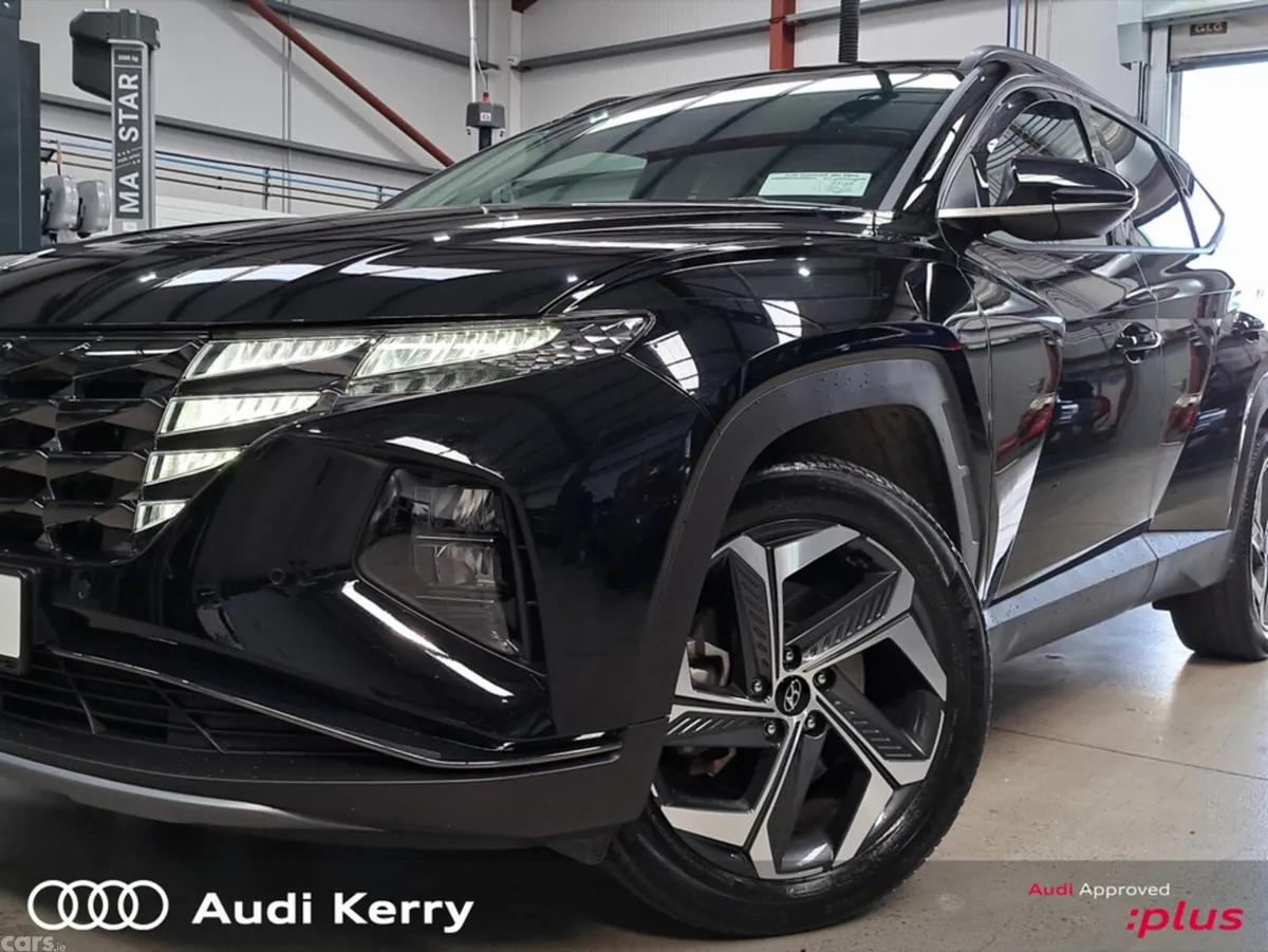 Audi Q3 Hatchback, Petrol Hybrid, 2023, Black
