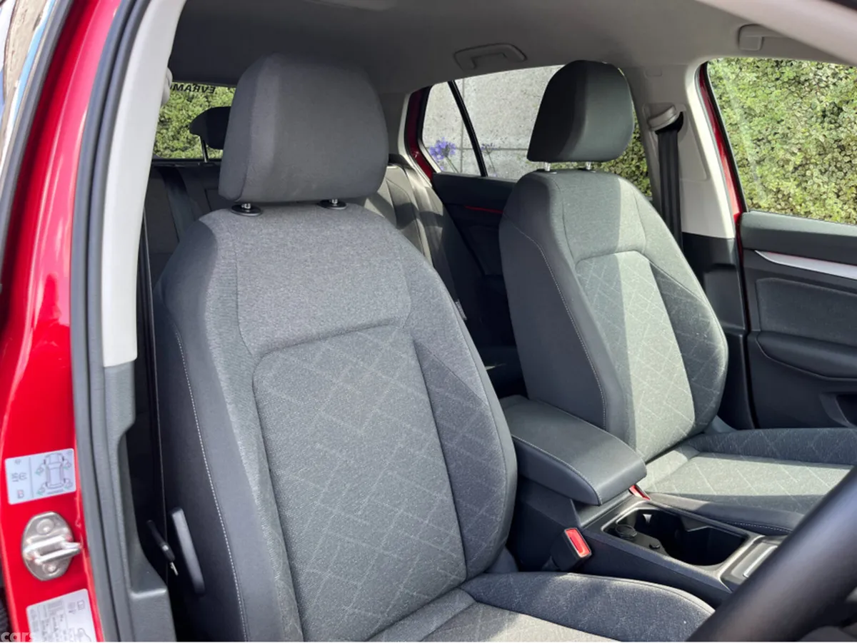 Volkswagen Golf Hatchback, Diesel, 2024, Red