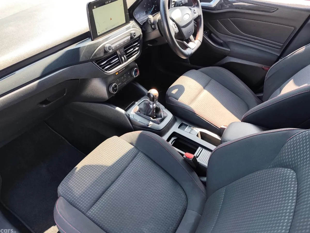Ford Focus Hatchback, Diesel, 2019, Black