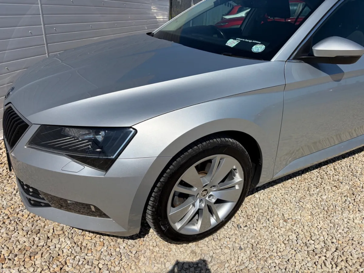 Skoda Superb Hatchback, Diesel, 2019, Grey