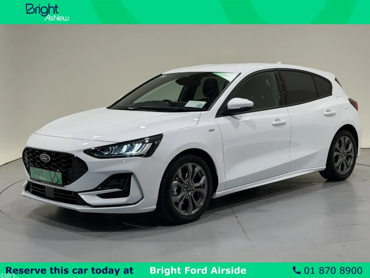 Ford Focus Hatchback, Petrol, 2025, White