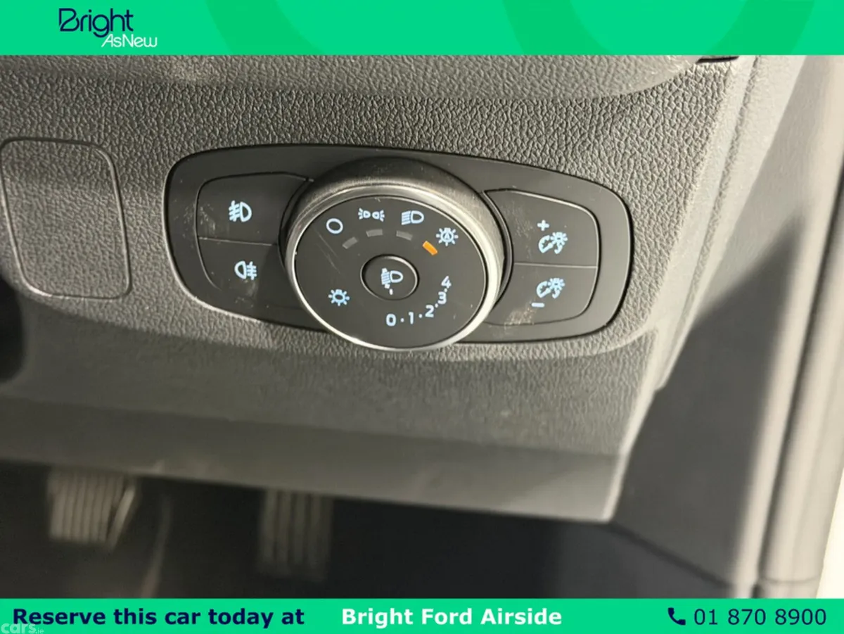 Ford Focus Hatchback, Petrol, 2025, White