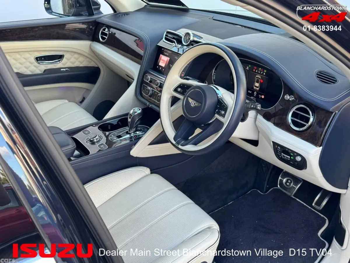 Bentley Bentayga Estate, Petrol Plug-in Hybrid, 2022, Blue