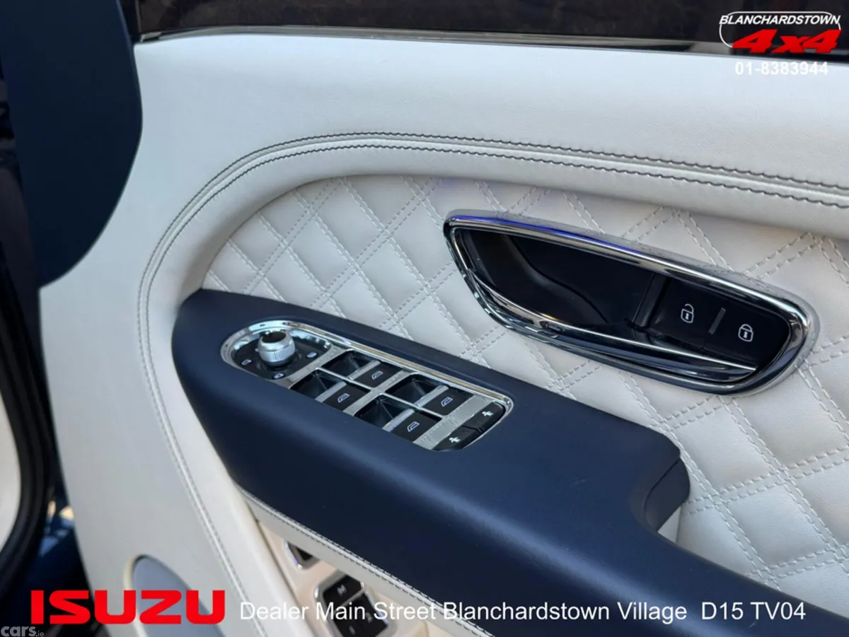 Bentley Bentayga Estate, Petrol Plug-in Hybrid, 2022, Blue