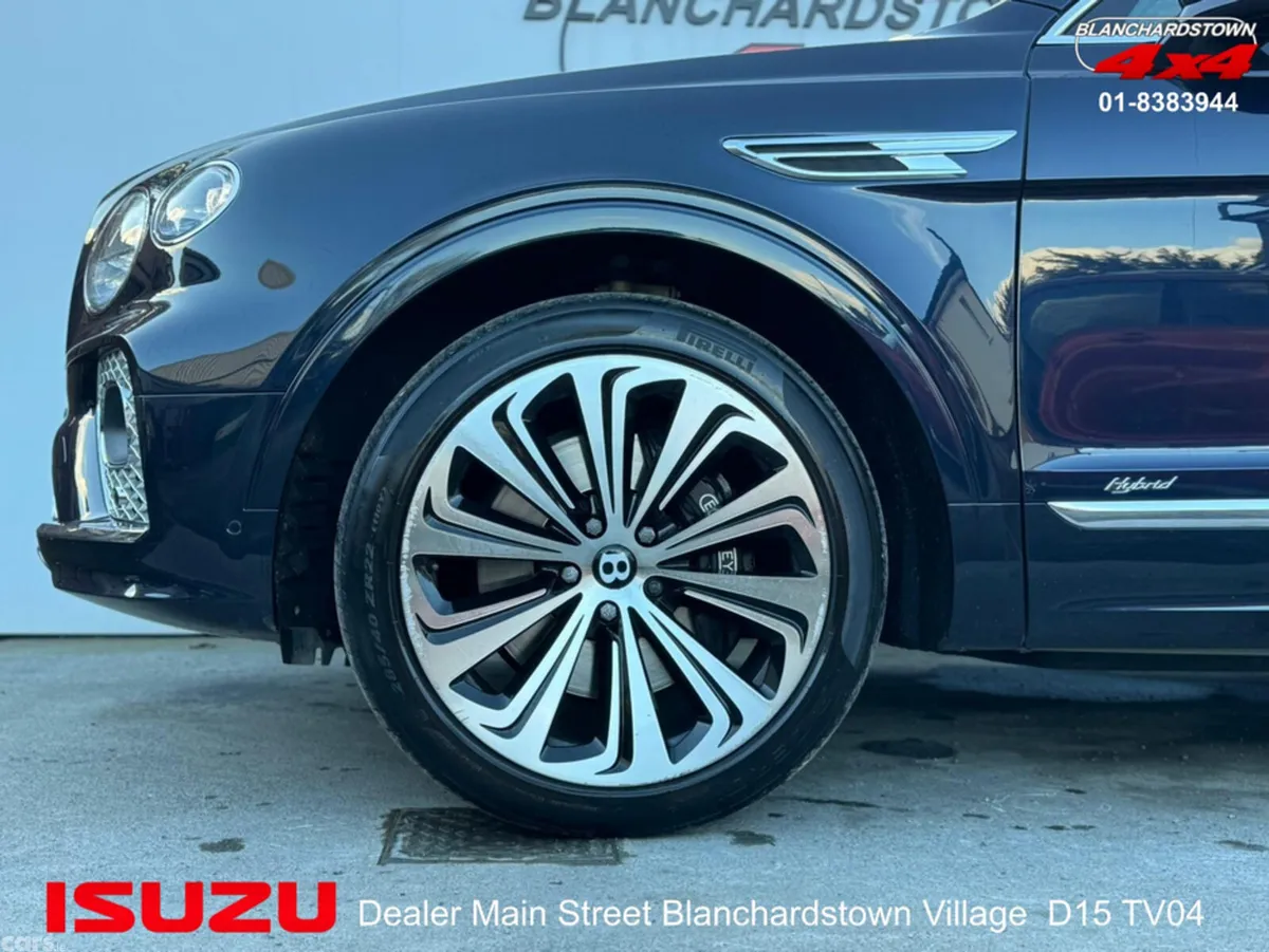 Bentley Bentayga Estate, Petrol Plug-in Hybrid, 2022, Blue