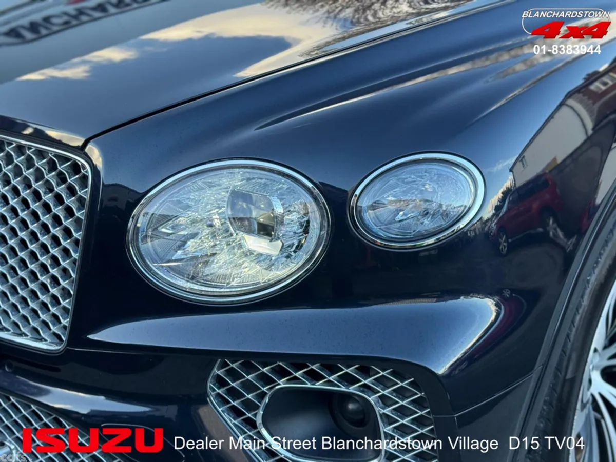 Bentley Bentayga Estate, Petrol Plug-in Hybrid, 2022, Blue