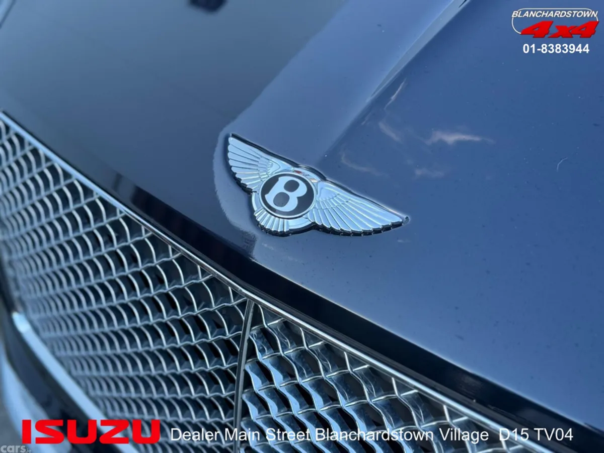Bentley Bentayga Estate, Petrol Plug-in Hybrid, 2022, Blue