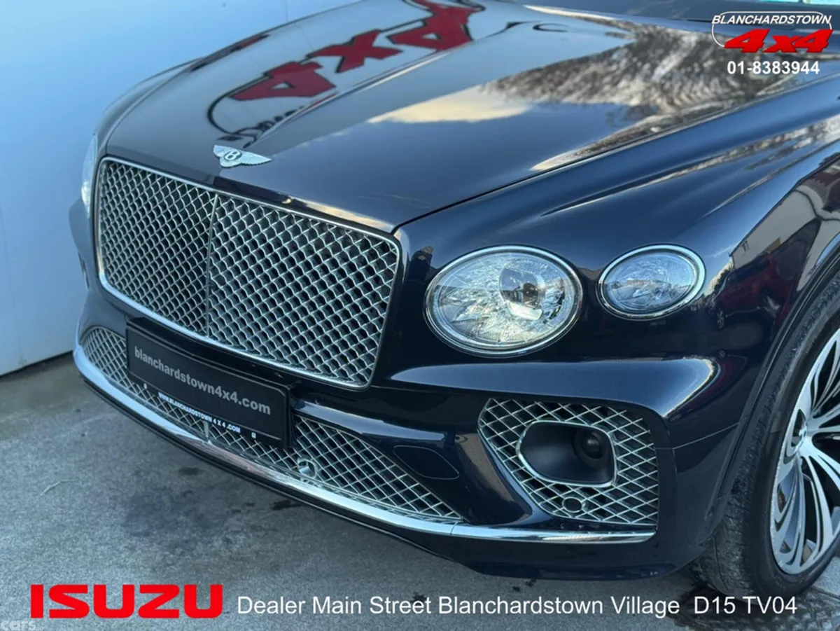 Bentley Bentayga Estate, Petrol Plug-in Hybrid, 2022, Blue