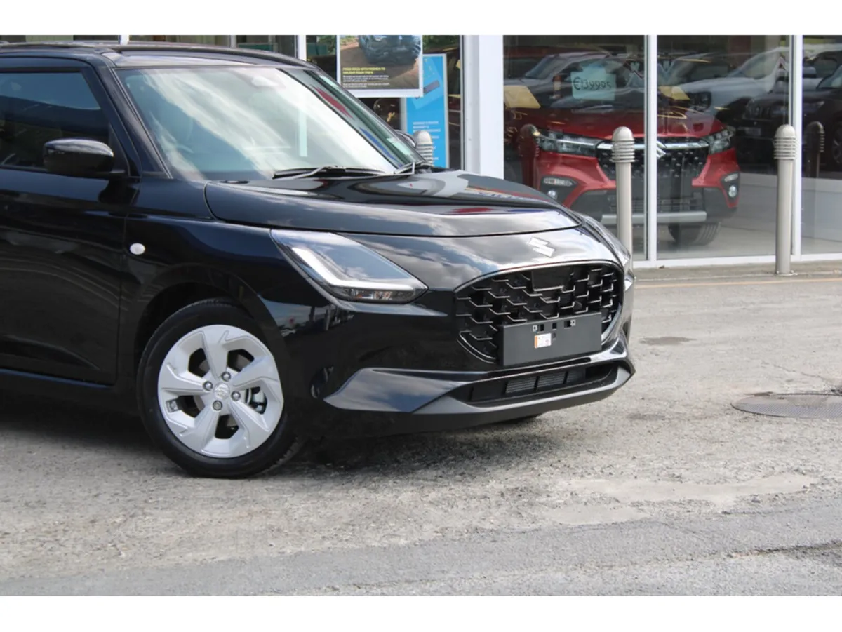 Suzuki Swift Hatchback, Petrol Hybrid, 2027, Black