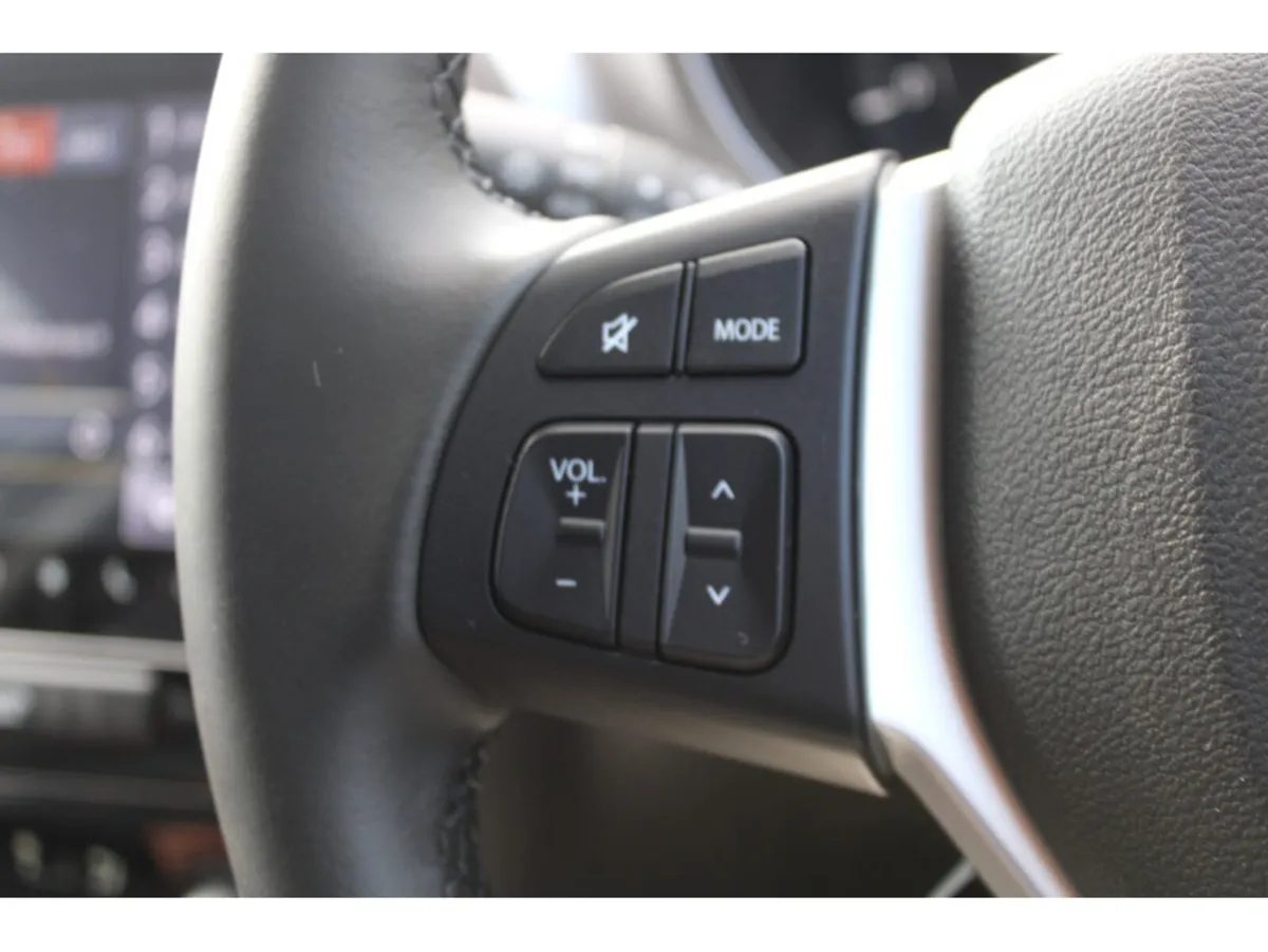 Suzuki Vitara SUV, Petrol Hybrid, 2027, White