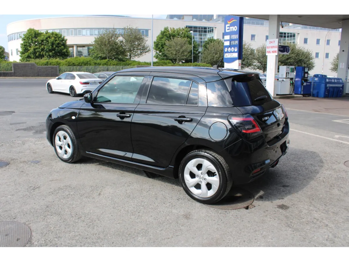 Suzuki Swift Hatchback, Petrol Hybrid, 2027, Black